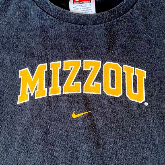 Nike Size Medium 8-10 Missouri Tigers Mizzou Black Gold Shirt Top Tee - Picture 2 of 3